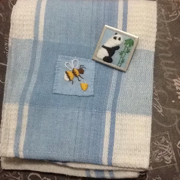 Panda and bambou brooch embroidery - Picture 2 of 5